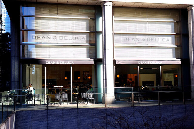 DEAN & DELUCA CAFES 丸の内(ディーン & デルーカ)